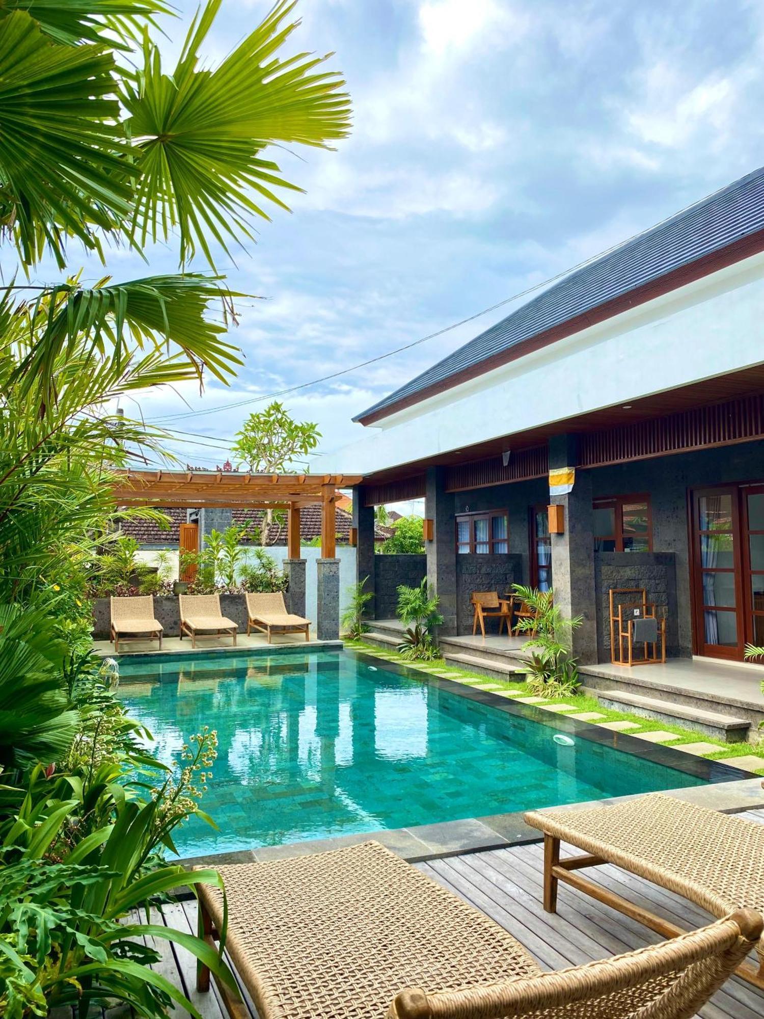 Kubera Kemenuh By Prasi Hotel *